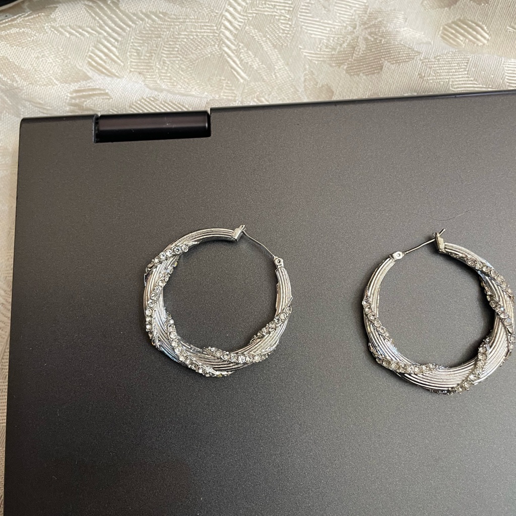 Preowned Woman Silver Fake Diamond Studded Hoops